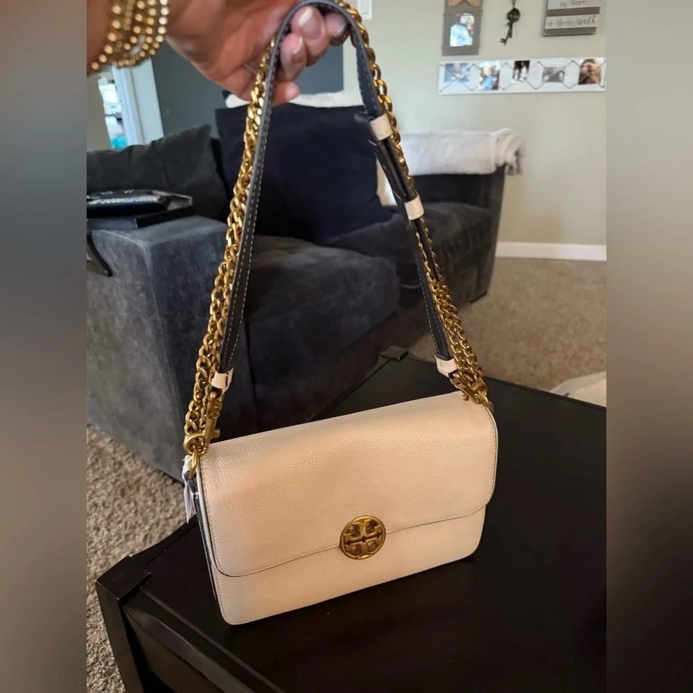Tory Burch tory burch